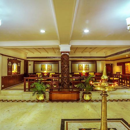 Krishna Inn Guruvāyūr Extérieur photo