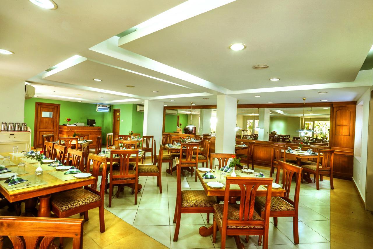 Krishna Inn Guruvāyūr Extérieur photo